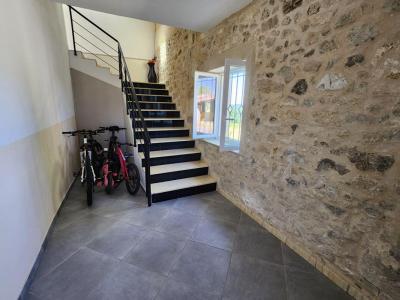 For sale Pugnac 10 rooms 223 m2 Gironde (33710) photo 2