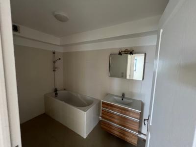 For sale Saint-andre 2 rooms 51 m2 Reunion (97440) photo 3