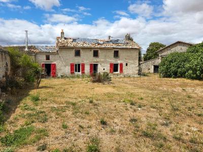 For sale Chenay 5 rooms 153 m2 Deux sevres (79120) photo 0