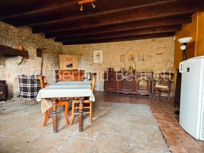 For sale Sauze-vaussais 4 rooms 113 m2 Deux sevres (79190) photo 1