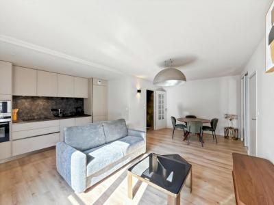 For rent Lyon-8eme-arrondissement 2 rooms 47 m2 Rhone (69008) photo 1