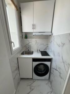 Annonce Location Appartement Paris-18eme-arrondissement 75