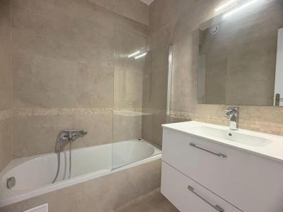 Louer Appartement 52 m2 Cagnes-sur-mer