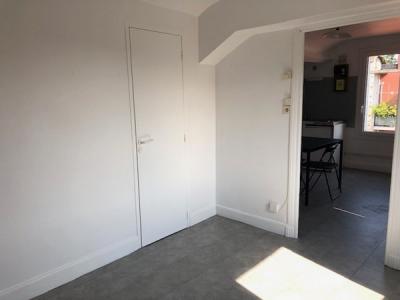 For rent Clermont-ferrand 1 room 25 m2 Puy de dome (63000) photo 3