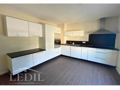 For sale Clermont-ferrand 3 rooms 79 m2 Puy de dome (63000) photo 1