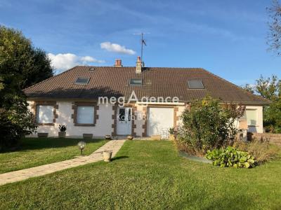 For sale Laval 7 rooms 199 m2 Mayenne (53000) photo 2