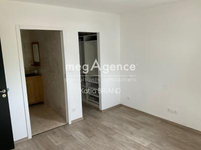 For sale Laval 4 rooms 102 m2 Mayenne (53000) photo 4
