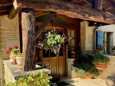 For sale Bouchage 8 rooms 214 m2 Charente (16350) photo 2