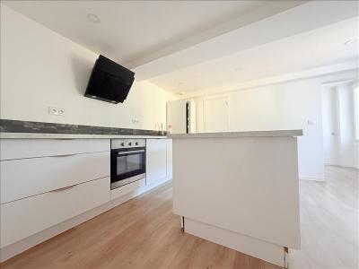 For rent Luc 5 rooms 90 m2 Var (83340) photo 2