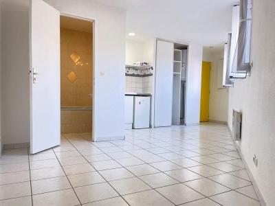 For rent Bordeaux 1 room 30 m2 Gironde (33000) photo 0