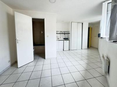 For rent Bordeaux 1 room 30 m2 Gironde (33000) photo 1