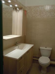 For rent Bordeaux 3 rooms 45 m2 Gironde (33000) photo 2