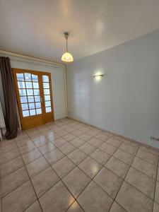 Louer Local commercial Saint-just-en-chaussee Oise