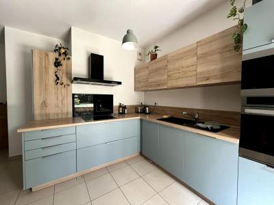 For rent Lyon-3eme-arrondissement 3 rooms 73 m2 Rhone (69003) photo 1