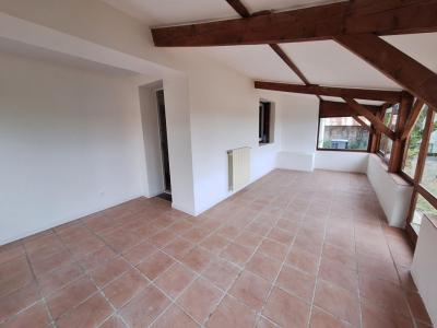 Louer Maison Saint-vite 850 euros