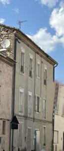 For sale 200 m du Jean Jaurs 12 rooms 220 m2 Gard (30000) photo 1