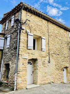 For sale PROCHE VILLAGE 4 rooms 74 m2 Vaucluse (84110) photo 0