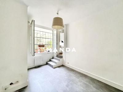 For sale Paris-18eme-arrondissement 2 rooms 18 m2 Paris (75018) photo 1