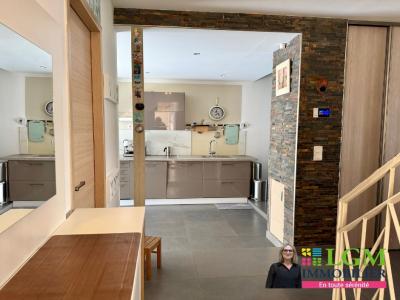 For sale Nimes 5 rooms 121 m2 Gard (30900) photo 4