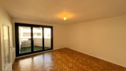 For rent Apartment Paris-17eme-arrondissement  70 m2 3 pieces