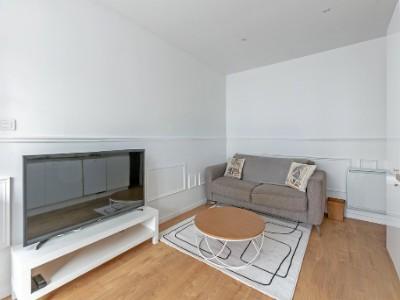For rent Paris-17eme-arrondissement Avenue De Wagram 2 rooms 32 m2 Paris (75017) photo 4