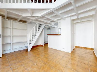 For rent Paris-2eme-arrondissement 3 rooms 77 m2 Paris (75002) photo 1