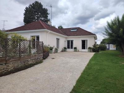 For sale Lesigny 6 rooms 127 m2 Seine et marne (77150) photo 0