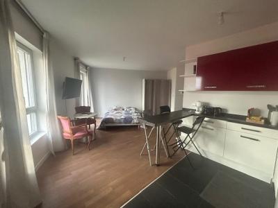 Louer Appartement 33 m2 Paris-17eme-arrondissement