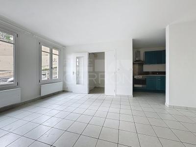 Louer Appartement 44 m2 Lyon-4eme-arrondissement