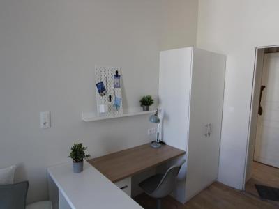 For rent Nantes 1 room 17 m2 Loire atlantique (44000) photo 2