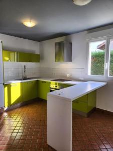 Louer Maison 200 m2 Saint-julien-en-genevois