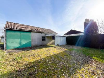 For sale Jeu-maloches 5 rooms 85 m2 Indre (36240) photo 2