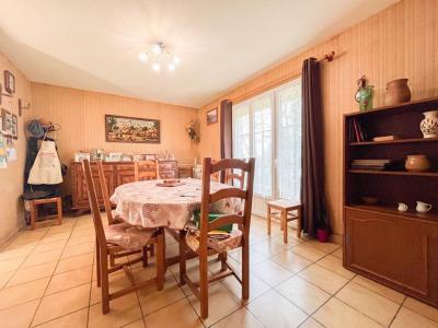 For sale Jeu-maloches 5 rooms 85 m2 Indre (36240) photo 4
