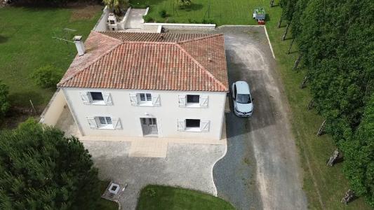 For sale Fontenay-le-comte 5 rooms 152 m2 Vendee (85200) photo 0