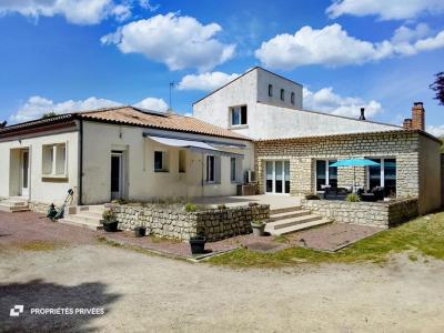 For sale Sainte-gemme 9 rooms 254 m2 Charente maritime (17250) photo 0