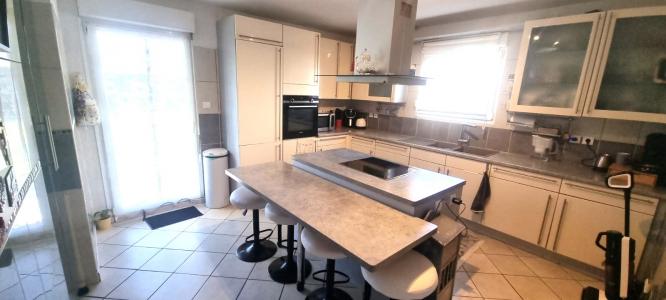 For sale Valentigney 6 rooms 151 m2 Doubs (25700) photo 2