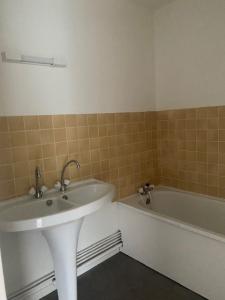 Louer Appartement Argenton-sur-creuse 459 euros