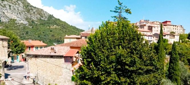 For sale 5 rooms 275 m2 Alpes Maritimes (06500) photo 1