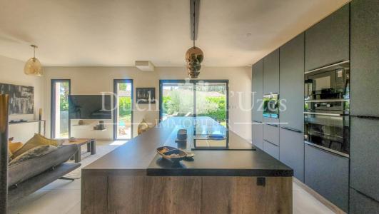 For sale Uzes 5 rooms 133 m2 Gard (30700) photo 2