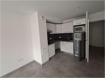 For rent Toulouse 3 rooms 65 m2 Haute garonne (31100) photo 0