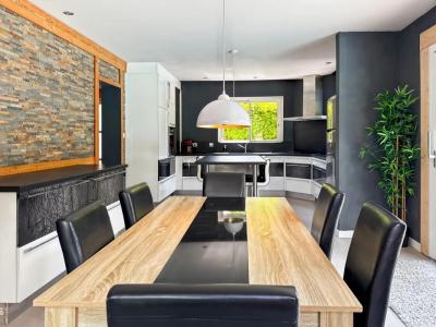 For sale Tour 8 rooms 217 m2 Haute savoie (74250) photo 3