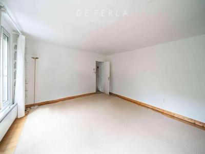 For sale Paris-14eme-arrondissement 2 rooms 32 m2 Paris (75014) photo 2