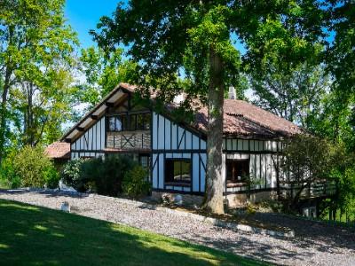 For sale Pimbo BORDEAUX 4 rooms 162 m2 Landes (40320) photo 0