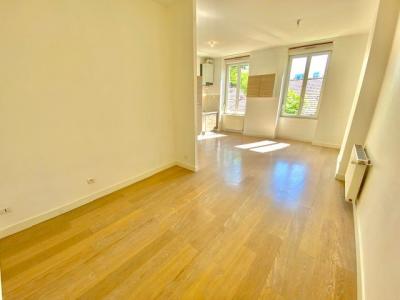 Louer Appartement 32 m2 Villeurbanne