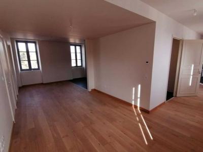 Louer Appartement Chamalieres 900 euros