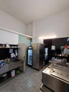Louer Commerce 45 m2 Port