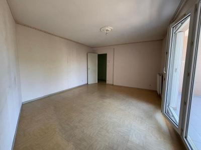 For sale Toulon 3 rooms 70 m2 Var (83200) photo 2
