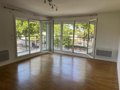 Louer Appartement 88 m2 Plessis-robinson