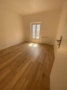 For rent Paris-3eme-arrondissement 4 rooms Paris (75003) photo 4