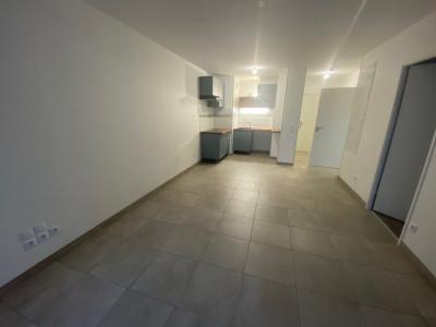 Louer Appartement 44 m2 Lyon-8eme-arrondissement